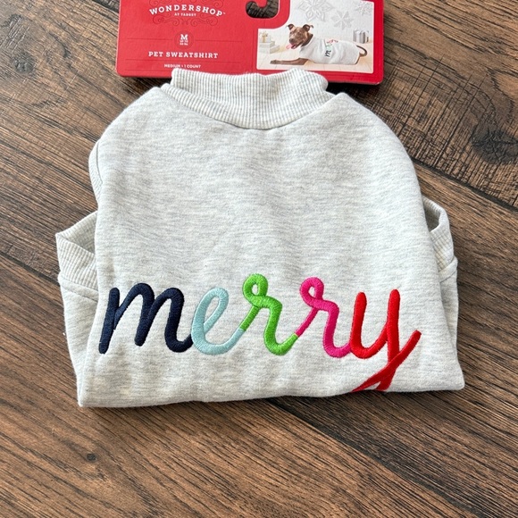 Wondershop Light Gray Pet Sweatshirt with Multicolor 'Merry' New - Picture 7 of 7